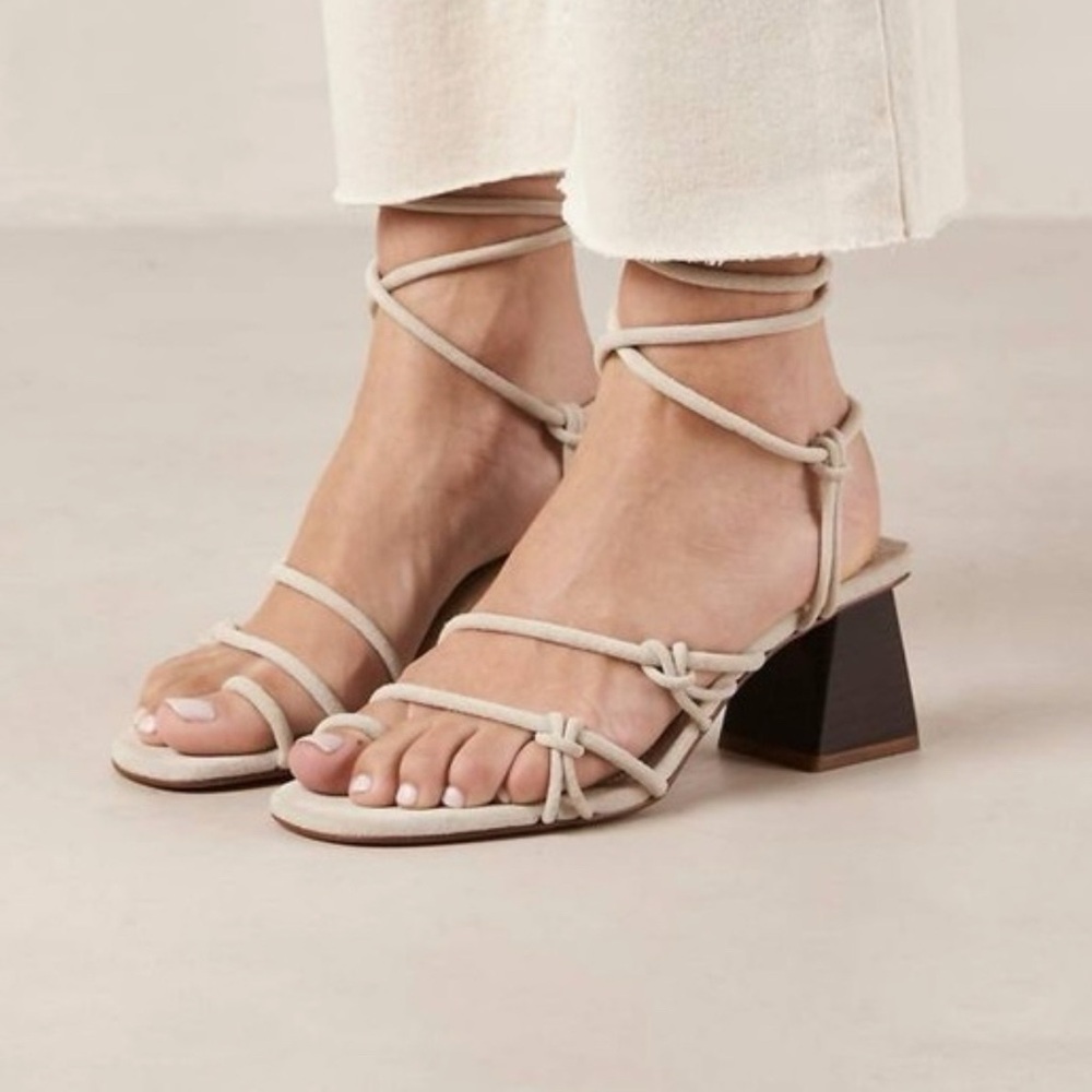 Alohas Goldie Block Heel Sandal